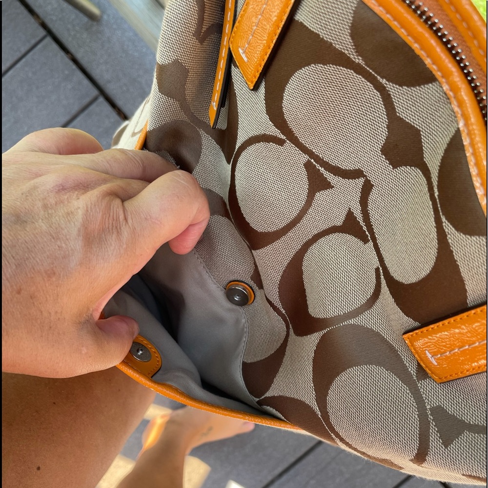 🧡Signature COACH hand bag - Picture 8 of 13
